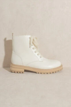 New Release -Outlet Shiny Steps Store amora white2