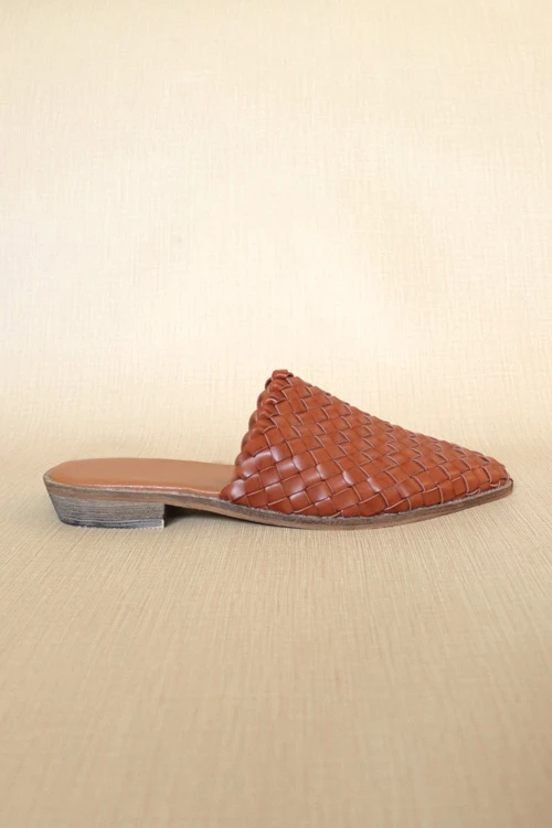 Woven Pointy Toe Closed Toe Flat Mules Slides-Camel Brown 2 Woven Pointy Toe Closed Toe Flat Mules Slides-Camel Brown - Image 2