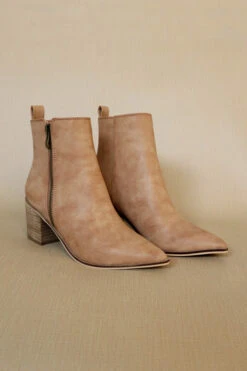 Pointy Toe Faux Leather Zipper Ankle Booties-Camel Brown