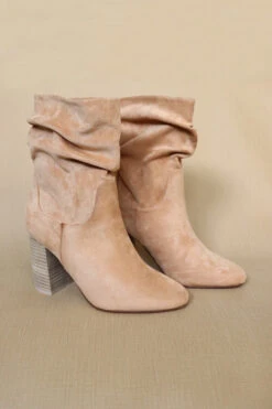 Slouchy Closed Toe Boots With Block Heel-Camel Brown
