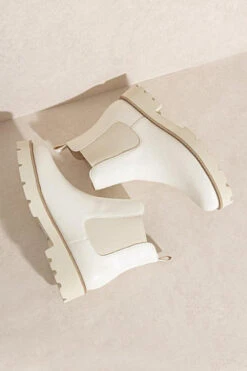 Chelsea Ankle Boots With Lug Sole-White -Outlet Shiny Steps Store jessie white3