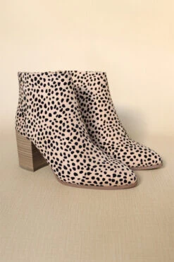 Closed Toe Ankle Booties With Wooden Block Heel-Leopard Print