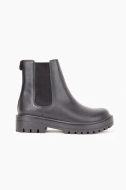 Chelsea Ankle Boots With Lug Sole-Black