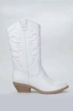 Embroidered Tall Western Cowboy Cowgirl Boots-White