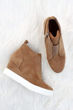 Perforated Wedge Sneakers-Camel Brown -Outlet Shiny Steps Store zoey camel3